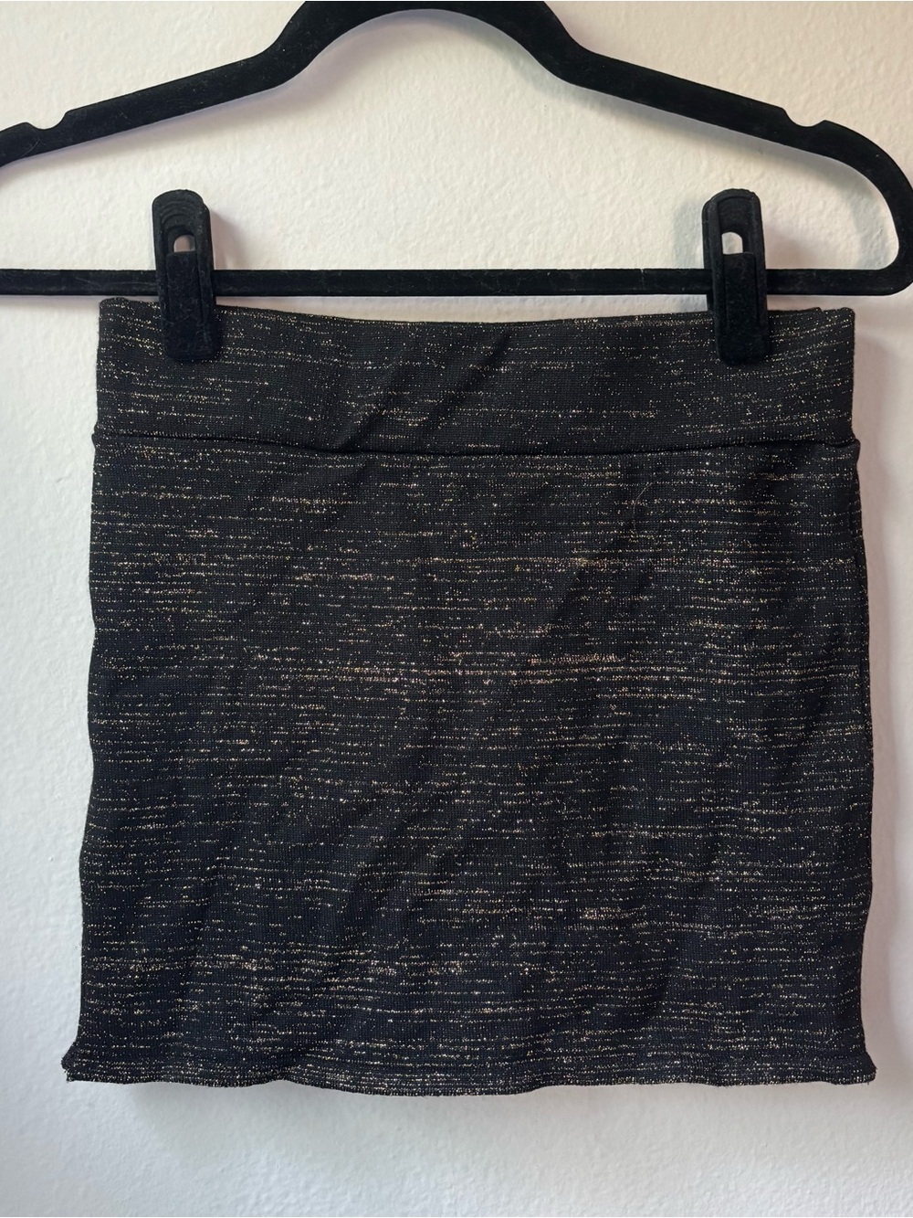 Y2K Windsor black with gold metallic mini skirt- size medium